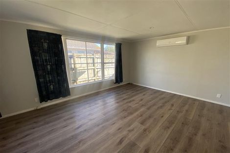 Photo of property in 6 Croall Crescent, St Andrews, Hamilton, 3200