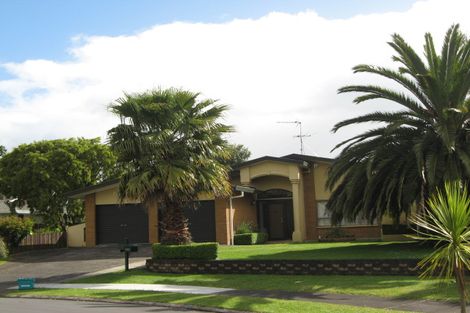 Photo of property in 5 Tulloch Place, Conifer Grove, Takanini, 2112