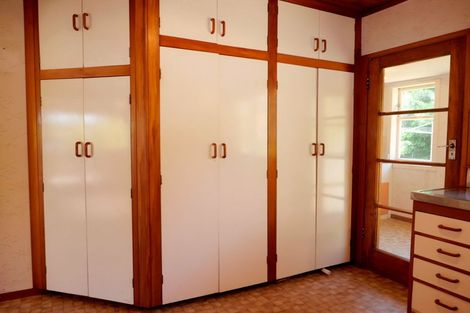 Photo of property in 1 Titoki Road, Raumati Beach, Paraparaumu, 5032