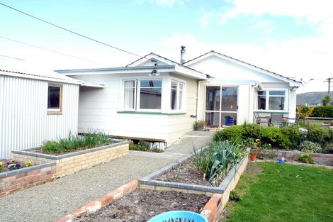Photo of property in 17 Rugby Street, Waimate, 7924