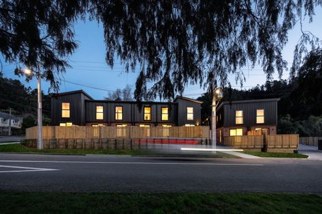 Photo of property in 9/3 Raukawa Street, Stokes Valley, Lower Hutt, 5019