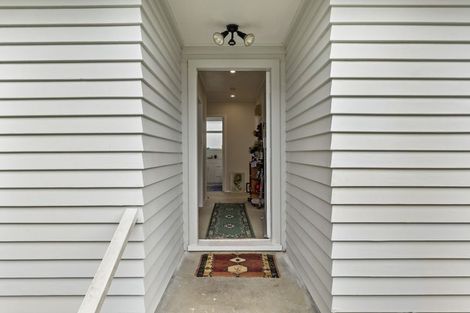 Photo of property in 67 Fairfield Road, Hawera, 4610