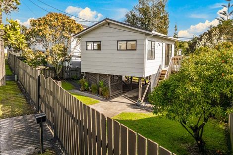 Photo of property in 2a Gazelle Avenue, Beach Haven, Auckland, 0626