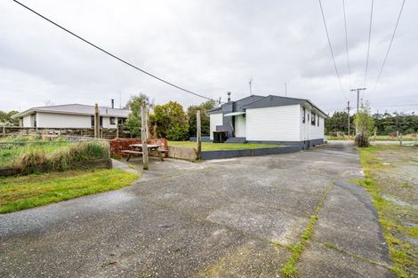 Photo of property in 25 Clifden Highway, Tuatapere, 9620