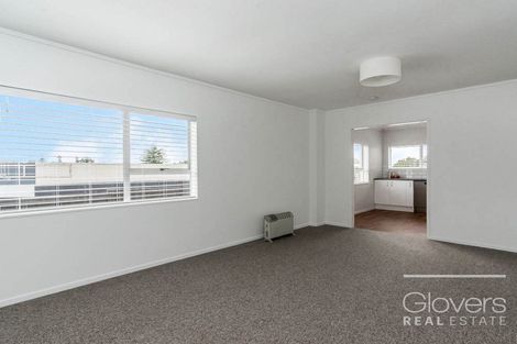 Photo of property in 1/81 West Coast Road, Glen Eden, Auckland, 0602