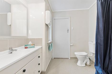 Photo of property in 143 Queen Street, Pukekohe, 2120