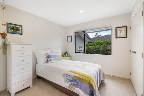 Photo of property in 20 Otanerua Road, Hatfields Beach, Orewa, 0931
