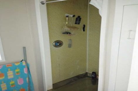 Photo of property in 16 Findlay Street, Moturoa, New Plymouth, 4310