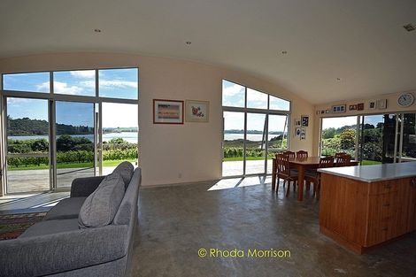 Photo of property in 245 Metcalfe Road, Matakohe, 0593