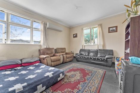 Photo of property in 37 Keepa Street, Levin, 5510