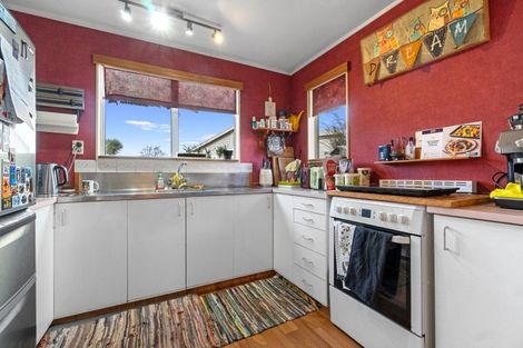 Photo of property in 2b Wall Street, Nawton, Hamilton, 3200