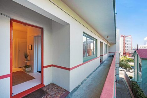 Photo of property in 8/28 Clifton Terrace, Kelburn, Wellington, 6012