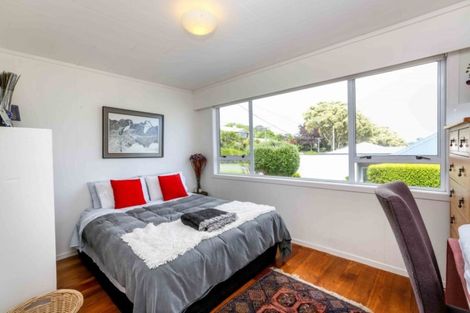 Photo of property in 129 Pendarves Street, New Plymouth, 4312
