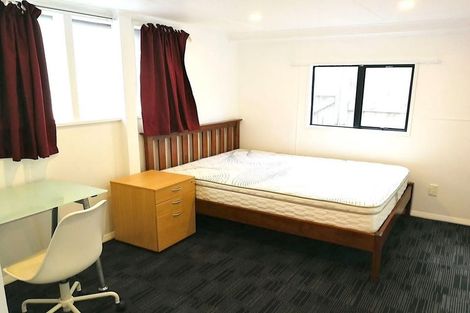 Photo of property in 21 Elizabeth Street, Moera, Lower Hutt, 5010