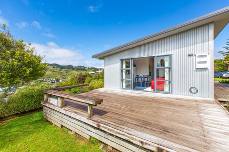 Photo of property in 30 Manukau Road, Raglan, 3225