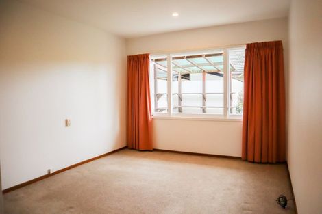 Photo of property in 2/208 Waimairi Road, Ilam, Christchurch, 8041