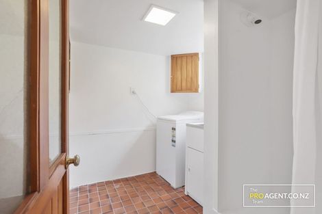 Photo of property in 50 Rimutaka Place, Titirangi, Auckland, 0604