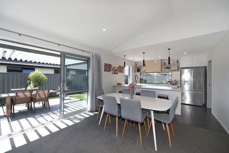 Photo of property in 13 Mckay Close, Frimley, Hastings, 4120