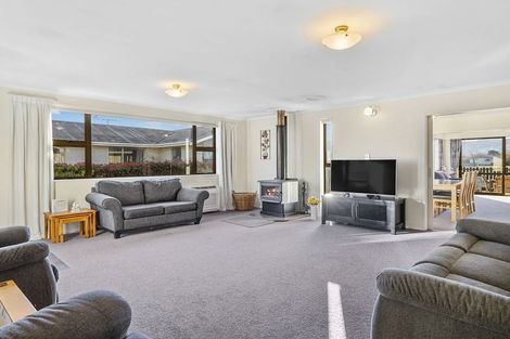 Photo of property in 13 Walnut Place, Mosgiel, 9024