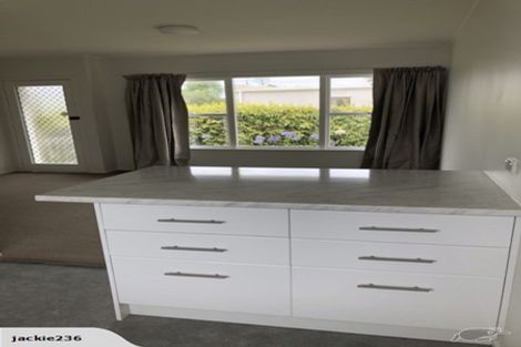 Photo of property in 3/2 Wicklow Road, Narrow Neck, Auckland, 0622