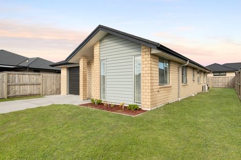Photo of property in 33 Kanapa Close, Papamoa, 3118
