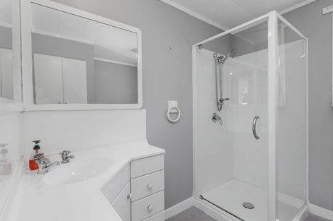 Photo of property in 18 Oxford Road, Lake Rotoma, Rotorua, 3074