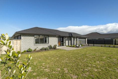 Photo of property in 15 Greystone Place, Omokoroa, 3114