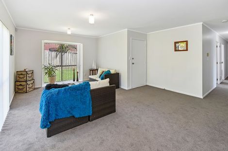 Photo of property in 8 Colt Place, Randwick Park, Auckland, 2105