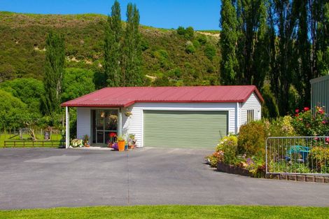 Photo of property in 1036 State Highway 4, Parikino, Wanganui, 4573