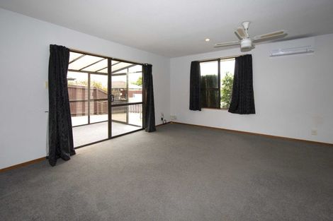 Photo of property in 1/46 Shannon Place, Belfast, Christchurch, 8051