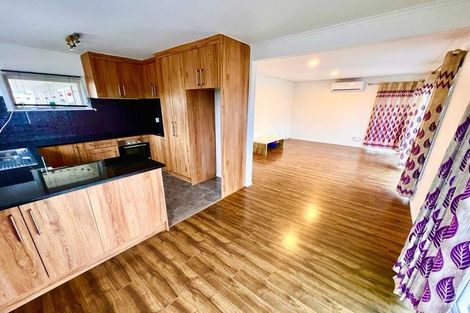 Photo of property in 232a Sunset Road, Windsor Park, Auckland, 0632