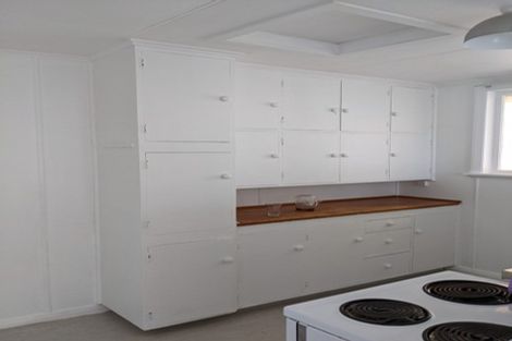 Photo of property in 9 Temuera Street, Otaki, 5512