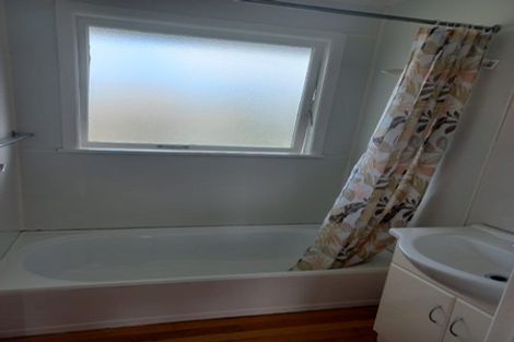 Photo of property in 18 Alma Road, Milford, Auckland, 0620