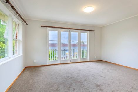 Photo of property in 1/90 Te Atatu Road, Te Atatu South, Auckland, 0610