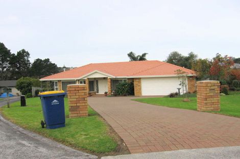Photo of property in 15 Windfall Grove, Greenhithe, Auckland, 0632