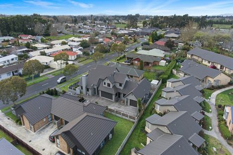 Photo of property in 13 Dixon Road, Fitzroy, Hamilton, 3206