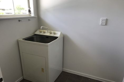 Photo of property in 14 Zenith Place, Conifer Grove, Takanini, 2112