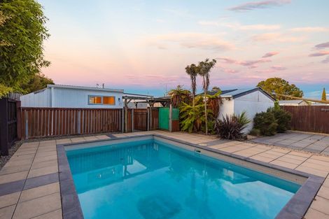 Photo of property in 120 Farrington Avenue, Bishopdale, Christchurch, 8053