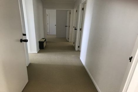 Photo of property in 14 Zenith Place, Conifer Grove, Takanini, 2112