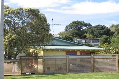 Photo of property in 1 Tuahine Crescent, Wainui, Gisborne, 4010