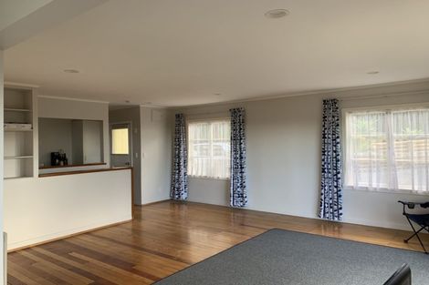 Photo of property in 8 Elliston Crescent, Stanmore Bay, Whangaparaoa, 0932