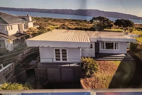 Photo of property in 101 Manly Street, Paraparaumu Beach, Paraparaumu, 5032
