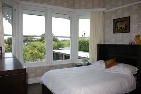 Photo of property in 1 Allan Street, Dannevirke, 4930