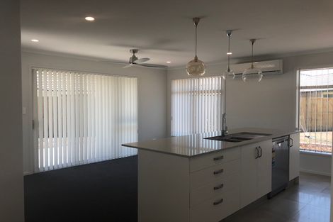 Photo of property in 21 Naeo Close, Papamoa Beach, Papamoa, 3118