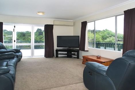 Photo of property in 74 Leeward Drive, Whitby, Porirua, 5024