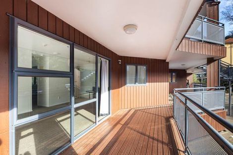 Photo of property in 10/3 The Avenue, Albany, Auckland, 0632