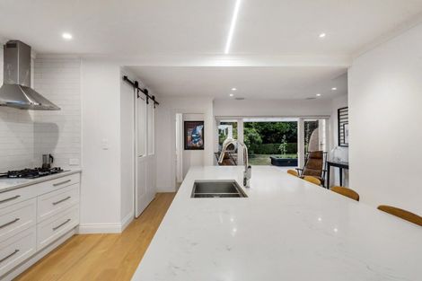 Photo of property in 74 Princes Street, Northcote Point, Auckland, 0627