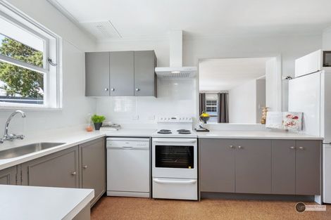 Photo of property in 33 Witako Street, Epuni, Lower Hutt, 5011