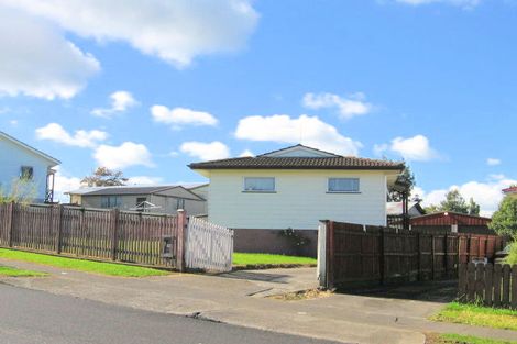 Photo of property in 15 Ravenna Way, Clover Park, Auckland, 2023