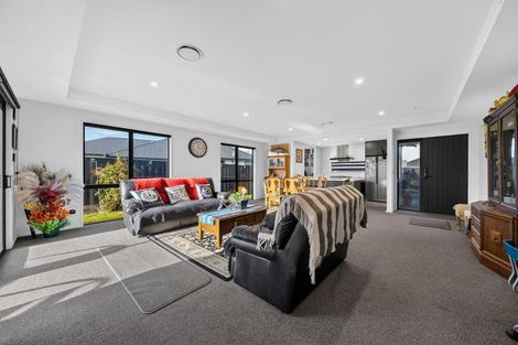 Photo of property in 39 Croydon Street, Woodend, 7610